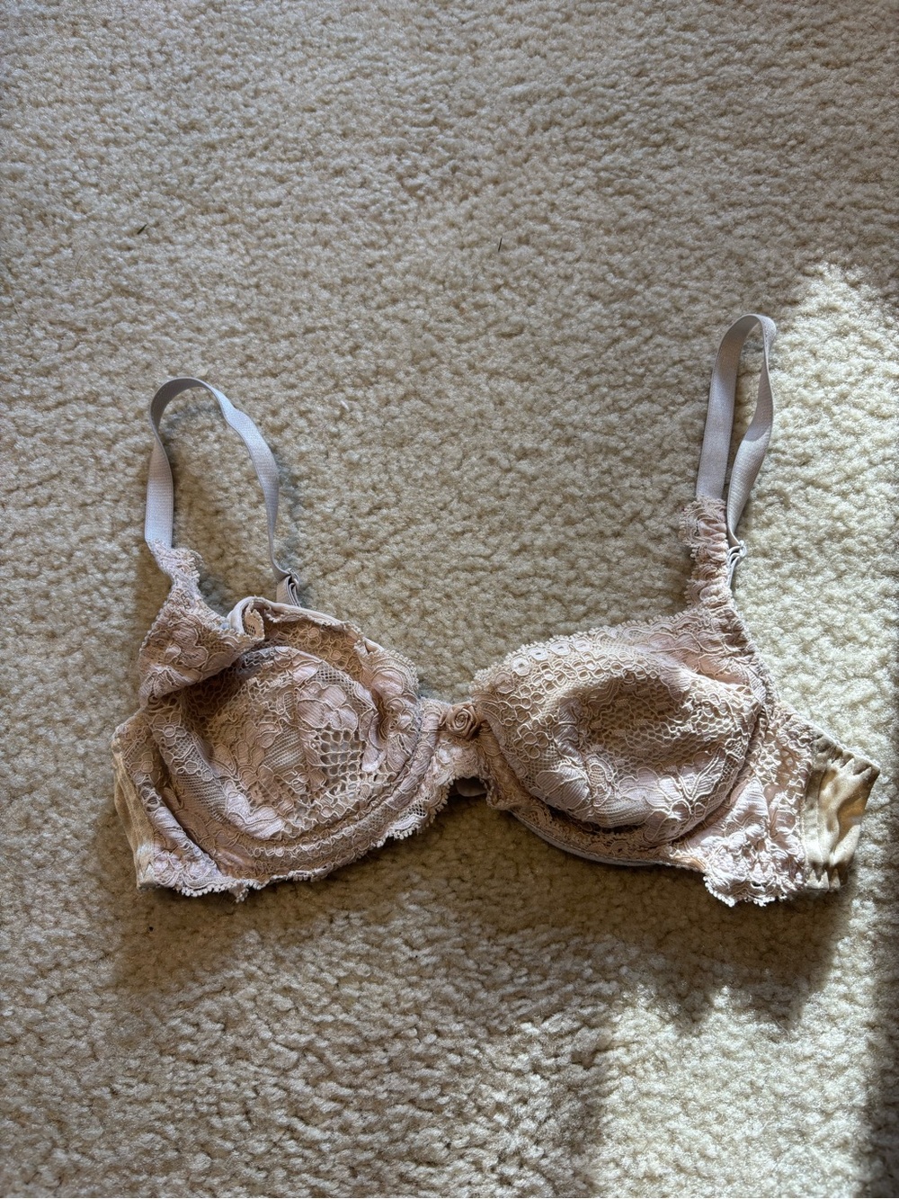 Victoria's Secret Vintage Lace Underwire Bra
